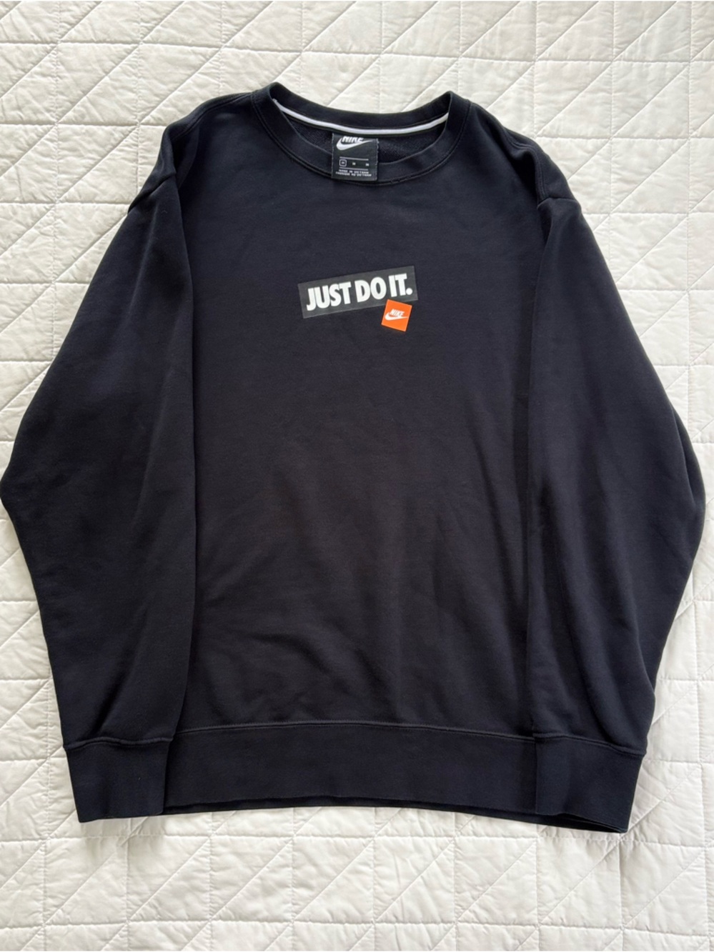 Nike Just Do It Motivational "Fear Of" Graphic Sweatshirt Black Women’s Medium - Picture 4 of 7